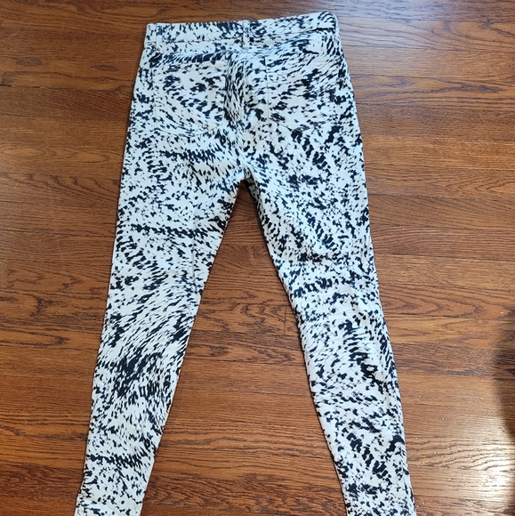 J Brand Super Skinny black white labyrinth print - Picture 5 of 5